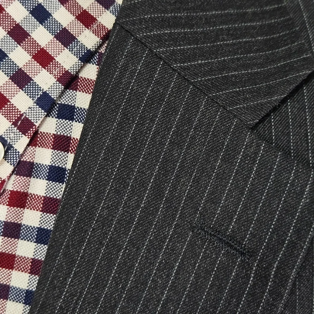 Tommy Hilfiger Men's Sport Coat Blazer Two Button Gray Pin Stripe Wool 46L